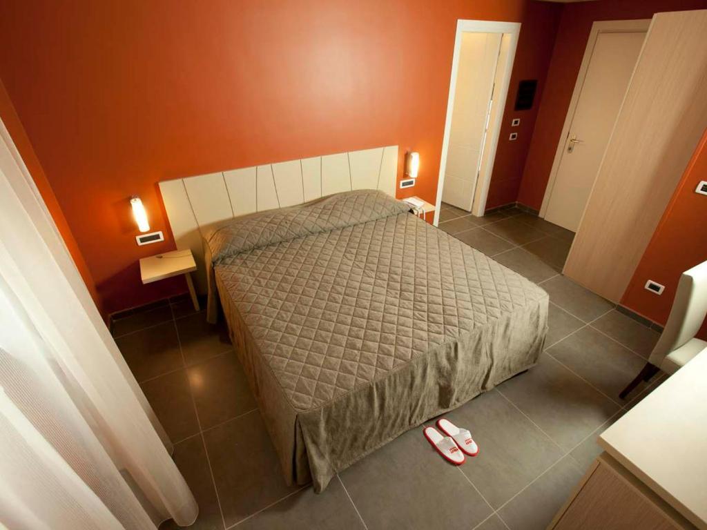 Rolling Hotel Casoria Habitación foto
